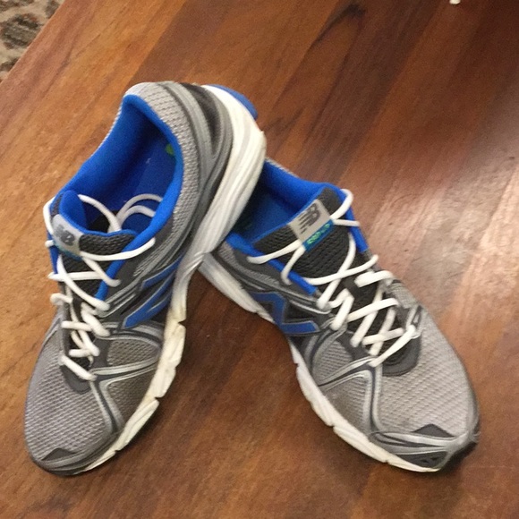 new balance 580v3 mens running shoes